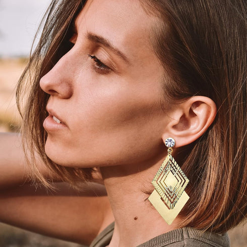 100pcs 5mm Rhinestone Earring Studs Hypoallergenic Earrings Posts with Loop and 100pcs Butterfly Earring Backs for DIY Earring Jewelry Making Supp...