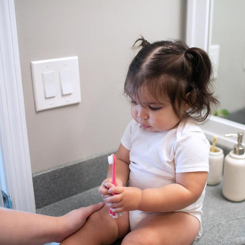 Dr. Brown's Infant-to-Toddler Toothbrush, Elephant, Pink, 0-3 Years...