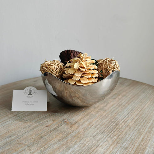 Hosley 5.75 Inch Diameter Silver Finish Metal Bowl, Ideal for Potpourri, LED Candles, Weddings, Special Events, Center Pieces, Craft. Use Decor to...
