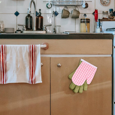 DOITOOL 2Pcs Kids Oven Mitts for Children Play Kitchen, Microwave Oven Gloves Kitchen Baking Mitts, Red Checkered Heat Resistant Kitchen Mitts for...