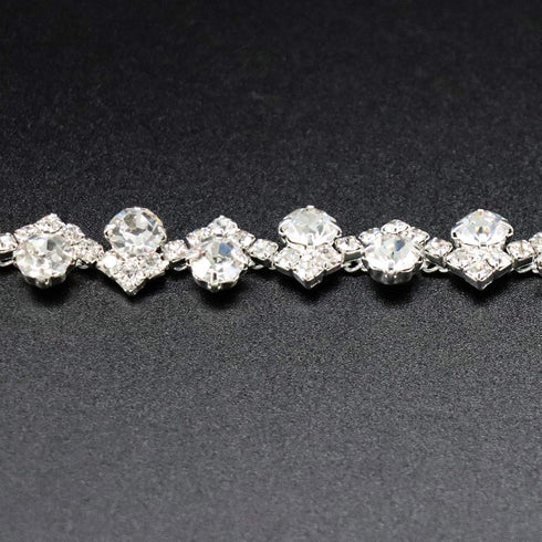 Jerler Rhinestone Trim, Crystal Rhinestone Chain Applique, Ideal for DIY Decoration and Wedding Clothing Embellishments, 0.4" Width (Silver, 1 Yar...