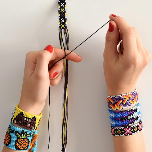 Peirich Bracelets Making Bead Kits, includes 44 Colors Embroidery Floss with 3-Tier Organizer Storage Box, Over 4900 Beads for Friendship Bracelet...