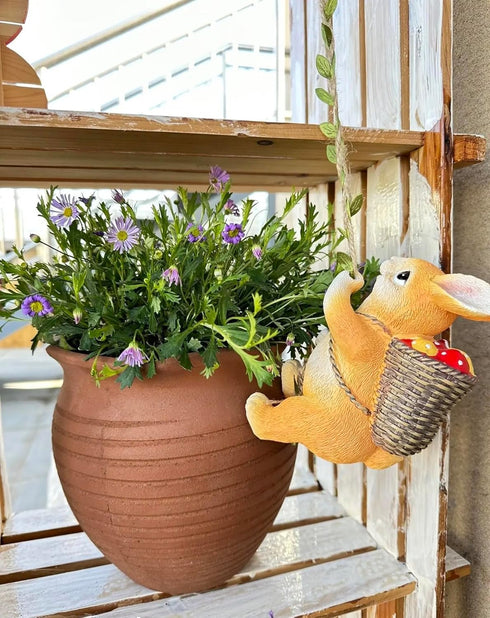Outdoor Statues for Garden: Bunny Sculpture with Hanging Hemp Rope Animal Rabbit Outside Adorable Patio Balcony Yard Decor Patio Gifts for Women M...