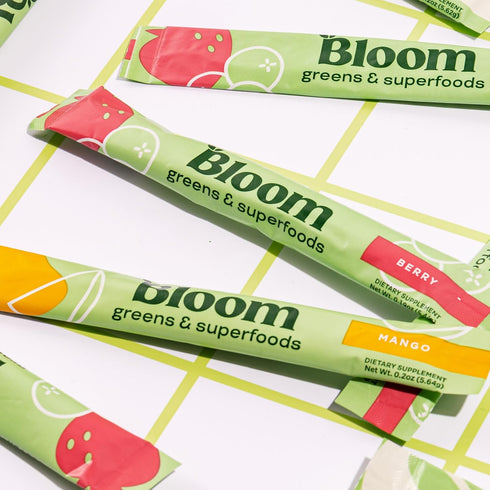 Bloom Nutrition Electric Hand Mixer & 8 Super Greens Powder Stick Packs...