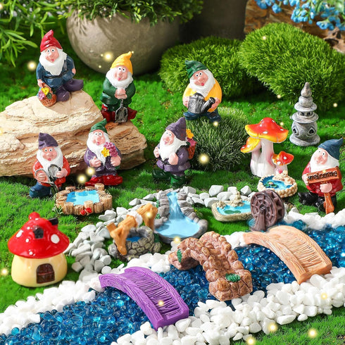 Blue European Country House Garden Miniature Accessories, Garden Kit, Garden Animals, Resin Miniature Figurines Dollhouse Accessories Micro Landsc...