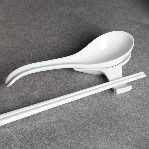 Asian Soup Spoons Set of 6, Ceramic Japanese Soup Spoons, Ramen Spoon for Cereal Wonton Dumpling Noodles,Table Spoon Set Dishwasher Safe Easy To C...