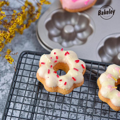 Fancy Donut Pan, 6 Cavity Donut Mold Heavy Duty Steel Non-stick Heart Flower Round Shaped Bund Pans Pattern Doughnut Bakeware for Oven Baking (Cha...