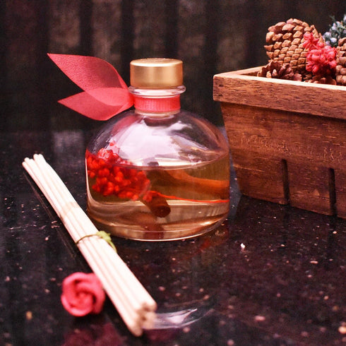LOVSPA Reed Diffuser Set, Holiday Red Currant & Woods Scented Oil Diffuser with Sticks, Home Fragrance Accessories for Bathroom Shelf Decor, Aroma...