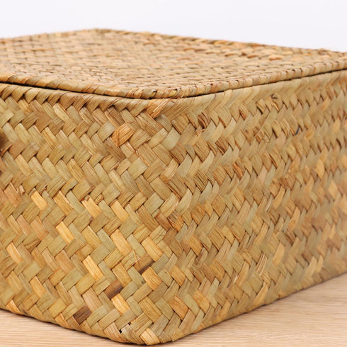 Wicker Shelf Baskets with Lid, Handwoven Seagrass Storage Basket Bins Square Gift Boxes for Shelves Home Decor Organizer (Natural, Small)...
