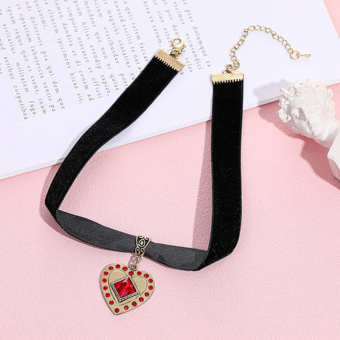 Halloween Gothic Black Velet Choker Necklace for Women Halloween Costume Party Favors Gold Heart Necklace with Red Resin Rhinestones Punk Rock Cos...