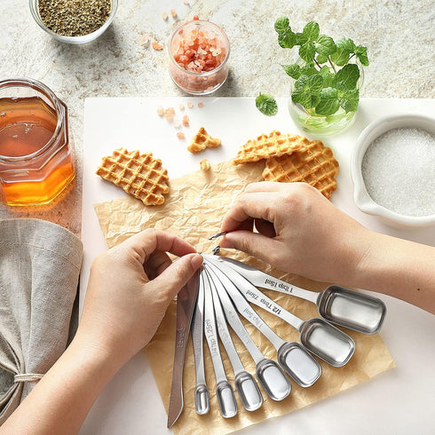 Spring Chef Stainless Steel Measuring Spoons Set of 8 with Leveler, Metal Teaspoon & Tablespoon Measuring Spoons for Dry & Liquid Ingredients, Fit...