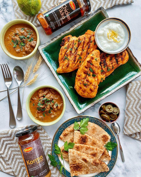 Shan Chicken Tikka Cooking Sauce 12.3oz (350g) - Simmer Sauce for Super Spicy BBQ Marinade - Easy to Cook Delicious Meal at Home - Suitable for Ve...