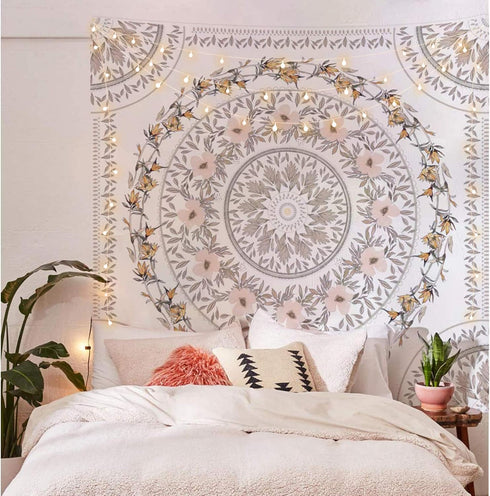 Simpkeely Sketched Floral Medallion Tapestry, Bohemian Mandala Wall Hanging Tapestries, Indian Art Print Mural for Bedroom Living Room Dorm Home D...