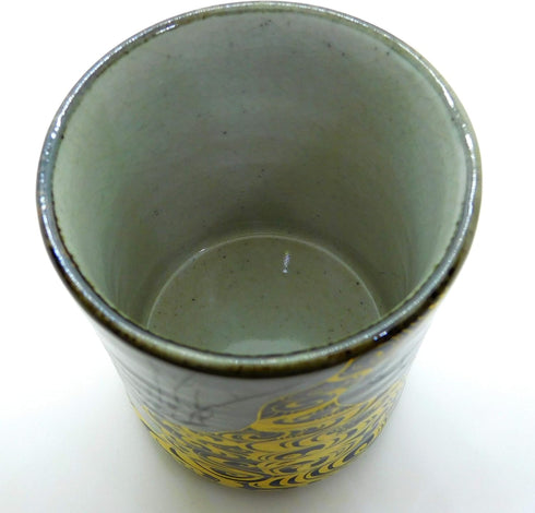 Kutani yaki(ware) Japanese teacup Gold Plum...