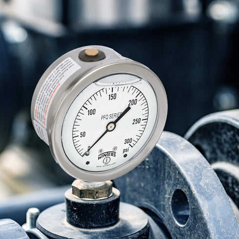 Winters 2-1/2" Dial Size, Liquid Filled Industrial Pressure Gauge, Brass Internals, 304 Stainless Steel Case, Single Scale 0-300 psi, 1.5% Acc, 1/...