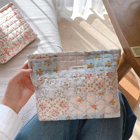 Floral Makeup Bag Large Cotton Quilted Cosmetic Makeup Bag Organizer, Aesthetic Portable Pouch Purse Toiletry Bag for Women Girls Travel accessori...