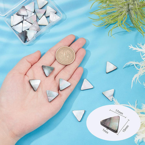 BENECREAT 27pcs 40cm Natural Black Lip Shell Bead Strands Triangle Shell Loose Beads Strands for Necklace Bracelet Jewelry Making, Mother's Day Gi...