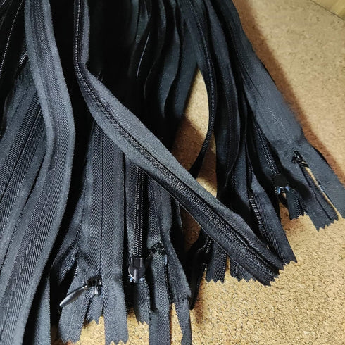 Leekayer 16 Inch Invisible Zippers - 25 PCS Bulk Nylon Coil Hidden for Sewing Dress Crafts Purse Bag Coat DIY 40cm Handmade Replacement for Repair...