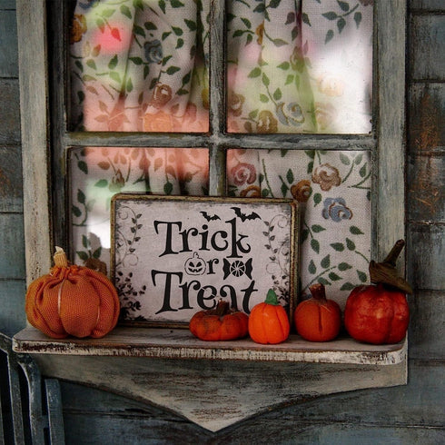 18 Pieces Halloween Stencils, Reusable Happy Halloween Ghost Bat Witch Pumpkin Stencils for Painting on Wood DIY Crafts Halloween Decorations (Sty...