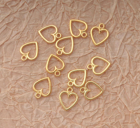 Ruwado 50 pcs Hollow Heart Charm Jewelry Making Kits for Jewelry Making 1.5 x 1.2 cm Cute Accessories for DIY Crafting Project Christmas Tree Déco...