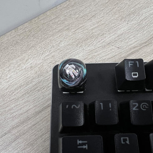 Custom Keycap Astronaut Keycap for MX Mechanical Keyboard Unique Gifts for Friend - 1...