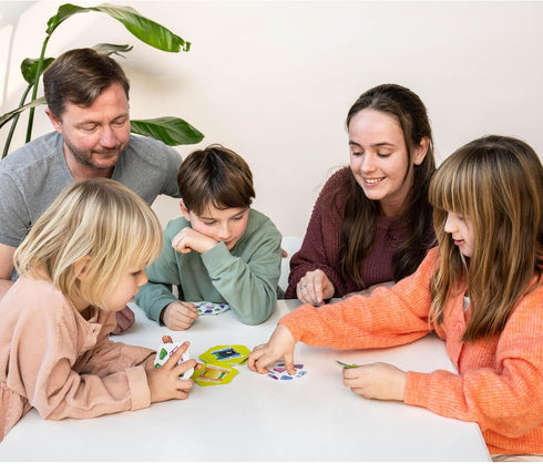 WHAT DO YOU MEME? Switch It — Reaction Speed Card Game by FlexiQ, Brain Teasers for Kids 6+, Board Games for Family Night...