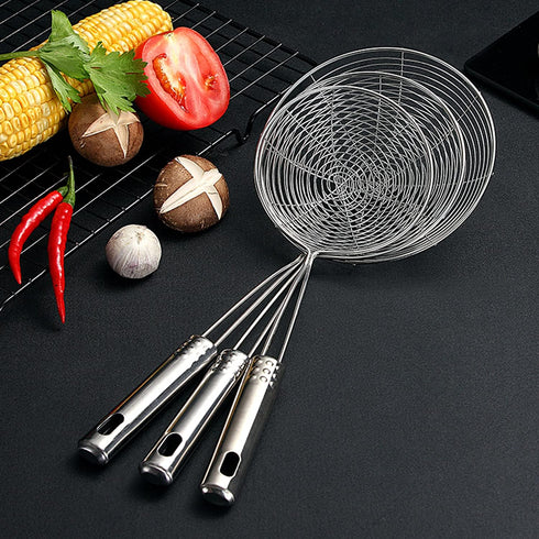 Spider Strainer Skimmer Spoon, HSpiow Set of 3 Sizes Frying Spoon Stainless Steel Fryer Scoop Wire Strainer Ladle with Long Handle for Kitchen Fry...
