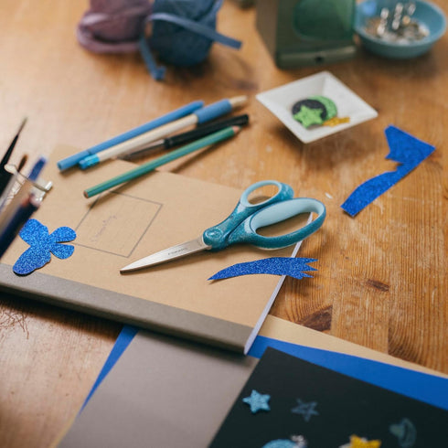 Fiskars 7" Student Glitter Scissors for Kids 12+ (2-Pack) - Scissors for School or Crafting - Back to School Supplies - Black, Turquoise...