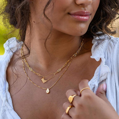 MEVECCO Paperclip Lock Safety Pin Pendant Choker Necklace for Women 18K Gold Filled Dainty Padlock Charm Oval Rectangle Thick Link Punk Choker Min...