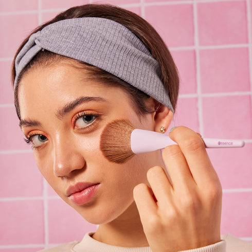 essence | Powder Brush | Long, Soft Bristles for Pressed & Loose Powder Makeup Application & Blending | Vegan & Cruelty Free...