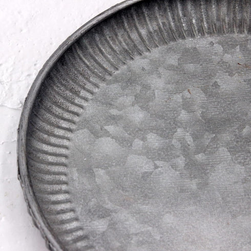 Funerom 9.8 inch Small Round Galvanized Metal Tray Decorative Tray Corrugated Edges...