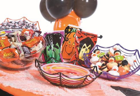 Fun Express Plastic Spider Web Spiderweb Halloween Candy Bowls - 3 Piece Set...