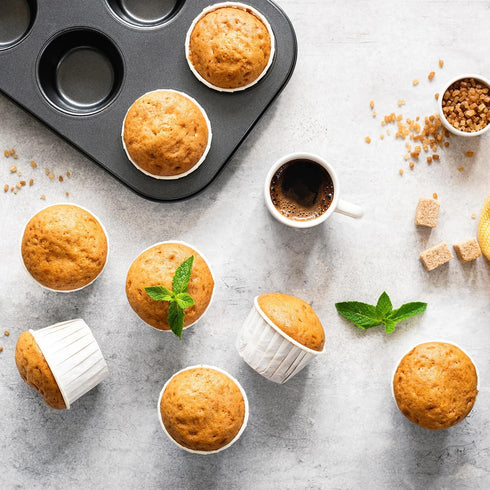 50Pcs Cupcake Baking Cups 3.5oz Standard Size Paper Cupcake Liners Greaseproof Wrappers Disposable for Wedding Birthdays Christmas Dessert, Green...