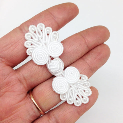PEPPERLONELY 10 Pairs White Chinese Closure Buttons, Knot Frog Buttons Closure Sewing Buttons Fastener for DIY Sewing Coats Cheongsam Cloak Sweate...
