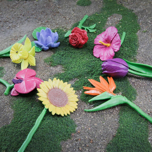 Safari Ltd. Flowers TOOB - Mini Figurines of Rose, Tulip, Hibiscus, Bird of Paradise, Daffodil, Sunflower, Lotus, Orchid - Educational Toy Figures...