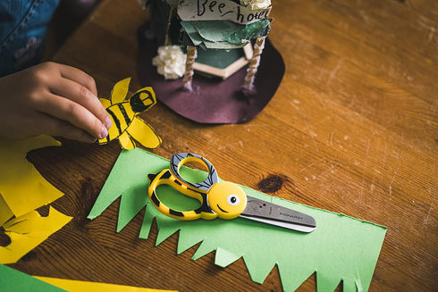 Fiskars Children's Animal Scissors with Bee Motif, From 4 years, length: 13 cm, For right and left handers, Stainless steel blade/plastic handles,...