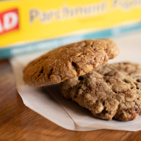 Glad Parchment Paper for Baking | Rolled Parchment Paper for Baking and Food Storage | 50 Square Feet White Parchment Baking Paper from Glad for E...