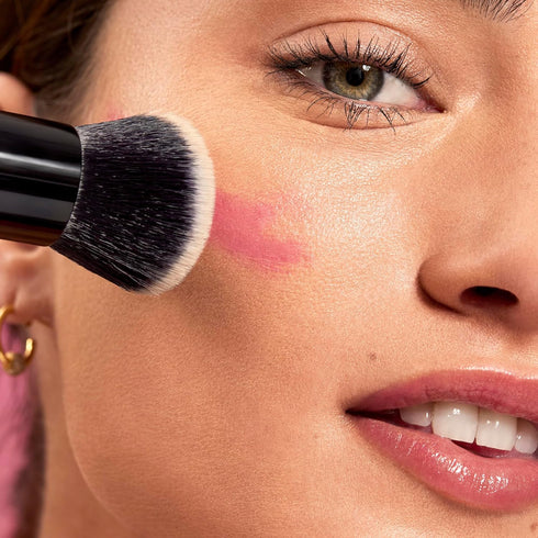 e.l.f. Camo Liquid Blush Brush, Angled Blush Brush Ideal For Applying & Blending Colors On Cheeks, Soft, Dense Bristles, Vegan & Cruelty-free...