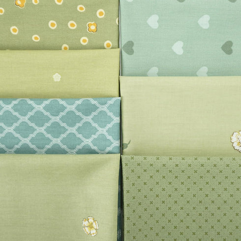 7 Pieces 18x22 inches Cotton Fabric Fat Quarter Fabric Bundles Quilting Cotton Floral Craft Fabric Pre-Cut Squares for Patchwork Sewing Quilting C...