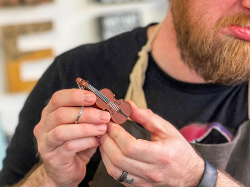 World's Smallest Violin - Original Sad Music - Pocket-Sized Tiny Violin Keychain Symphony of Empathy - Plays a Touchingly Sad Song - Silly Gag Gif...