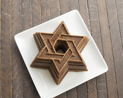 Nordic Ware Star of David Bundt Pan...