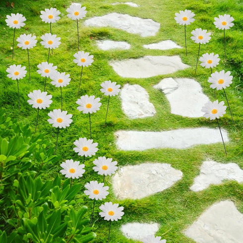 20 Pcs Daisy Garden Stakes Decormetal White Daisy Flower Garden Stakes Iron Crafts, Hand Forged Plant Pick Water Proof Metal Flower Stick Décor fo...