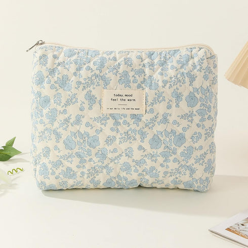 Kawaii Floral Makeup Bag Coquette Aesthetic Cosmetic Bag Large Travel Make up Organizer Cute Pouch Cotton Quilted Toiletry Bag for Women Girls Kaw...