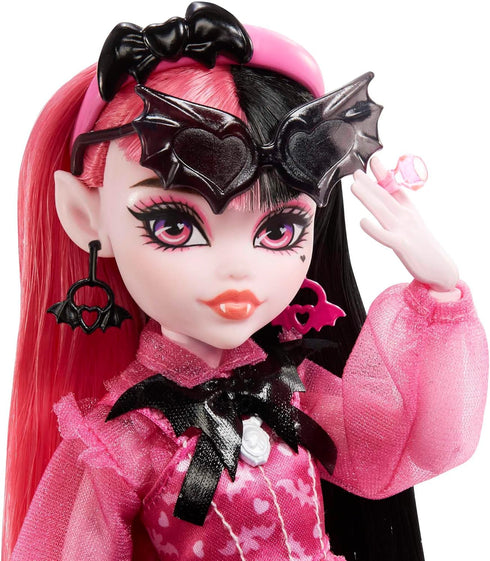 Monster High Doll, Draculaura with Pink & Black Hair in Signature Look with Fashion Accessories & Pet Bat Count Fabulous...