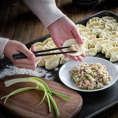 Chopsticks10 Pairs Reusable Fiberglass Chopsticks Non-Slip Chopsticks Beginners Chopsticks Dishwasher Safe for Chinese style Japanese Food Cooking...