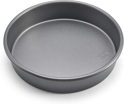 Chicago Metallic 59629 9-Inch Commercial II Non-Stick Round Cake Make traditional round cakes or layer cakes, cheesecakes, casseroles, quiches, ma...