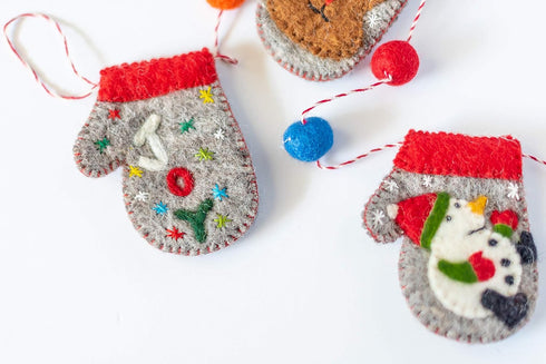 Nivas Christmas Decor/Christmas Mitten/Mittens Garland/Holiday Banner/Hanging Wall Decor/X-Mas Decoration/Holiday Home Decor...