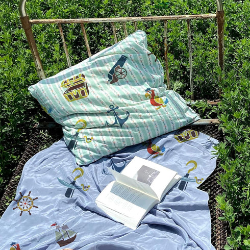 FINGERINSPIRE 9 Pcs Pirate Theme Stencil Sets 5.9x5.9 inch Pirates Machetes Skeletons Stencils Plastic Steering Wheel Parrots Treasure Chest Patte...