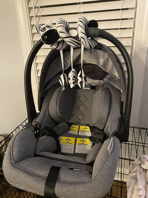 vocheer High Contrast Baby Toys for Newborn, Black and White Hanging Toy Car seat Crib Move, Animal Circle Plush Stroller Toy, Squeak Travel Activ...