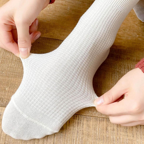 Women Cute Ruffle Frilly Turn Cuff Ankle Socks Scalloped Pointelle Solid Casual Crew Socks 4 Pairs...